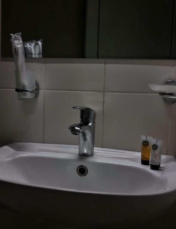 טביליסי Rail Hotel מראה חיצוני תמונה
